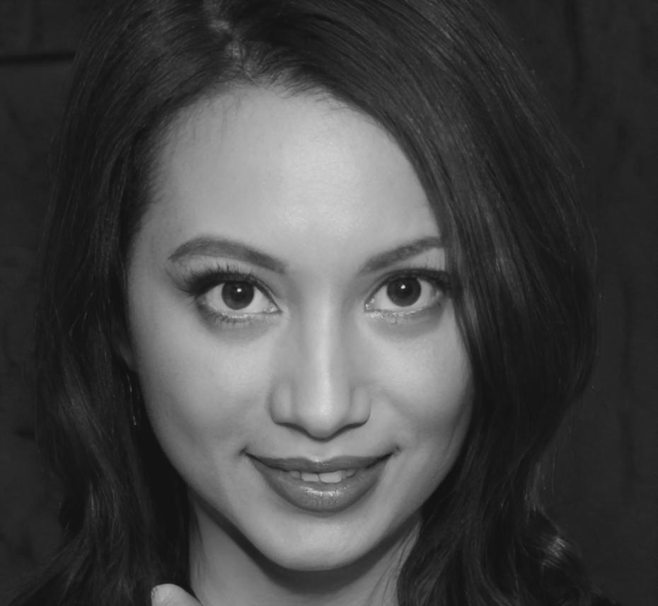 Portrait of Sienna Marlowe, financial planning instructor